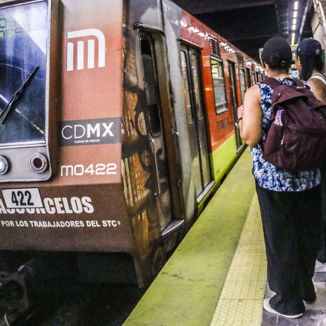 Usuarias de la Línea 3 del Metro capitalino. Foto: Cuartoscuro/ Archivo